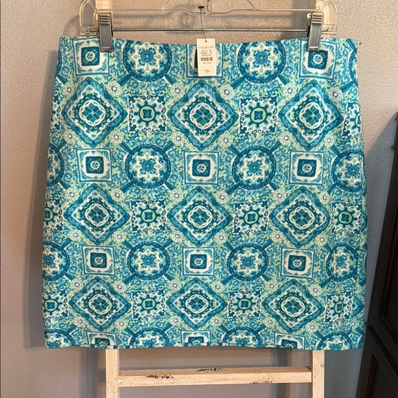 Talbots Dresses & Skirts - NWT Talbot’s Petite Patterned Blue Skirt